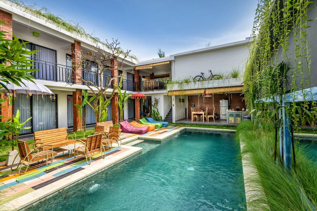 Base Guest House Canggu Extérieur photo